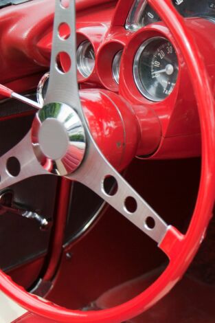 Chapa y pintura: Little Red Corvette
