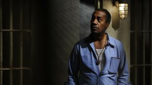 Warehouse 13 (T1): Ep.9 Engañados